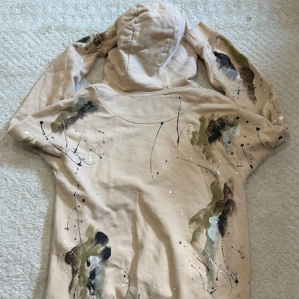 Mostly Heard Rarely Seen 8-Bit Paint Splatter Hoodie Tan Pixel Sneaker Mens M